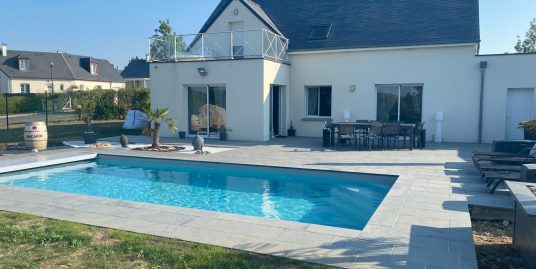 Maison style Contemporain à TRUYES